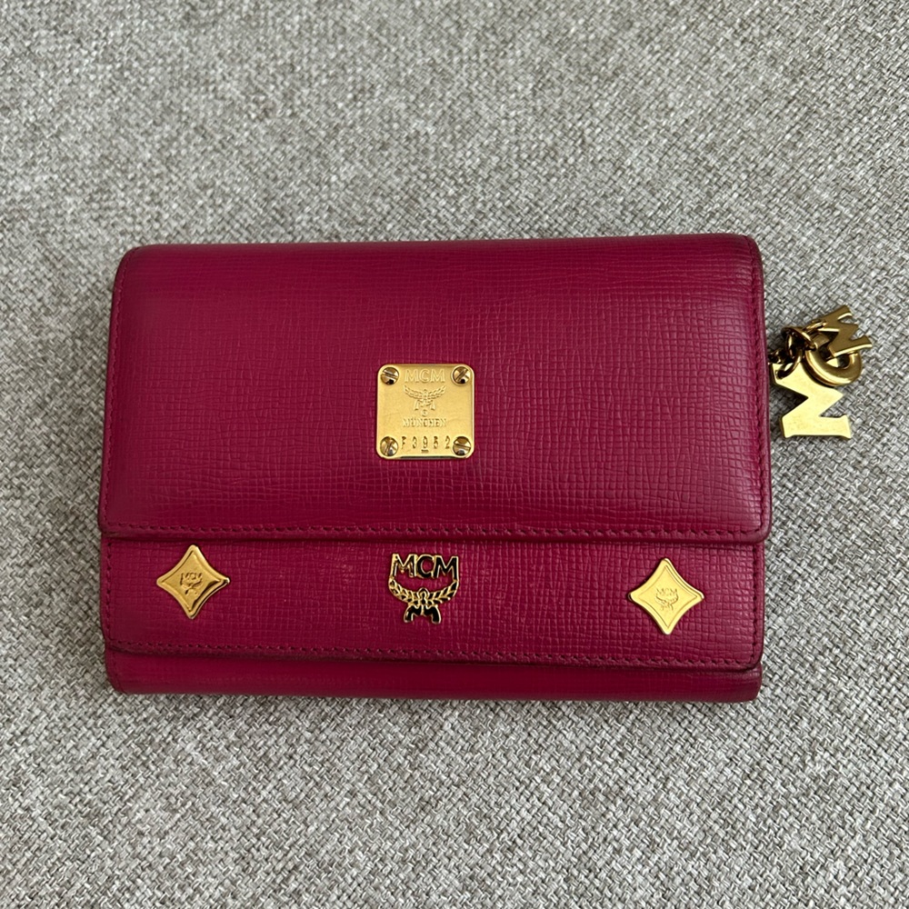 MCM Pink Wallet 💕